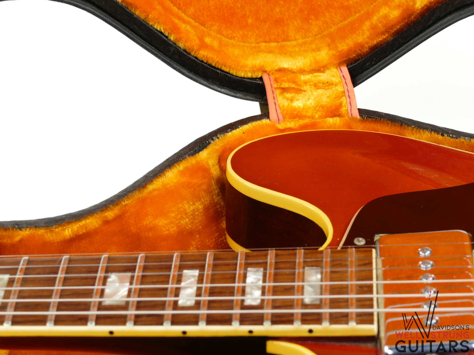 ES-330TD (No F Holes) – Sunburst – Davidson's Well Strung Guitars