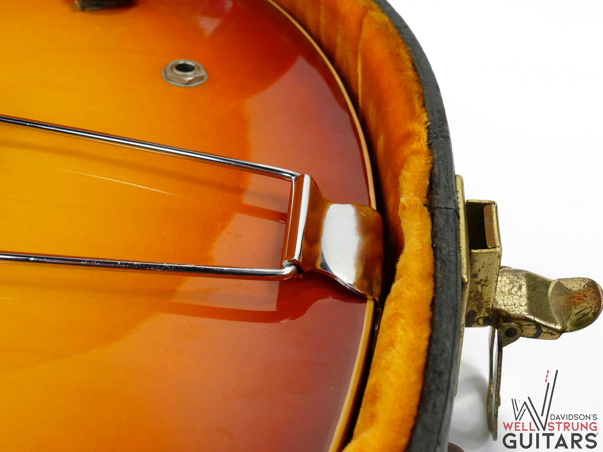 ES-330TD (No F Holes) – Sunburst – Davidson's Well Strung Guitars