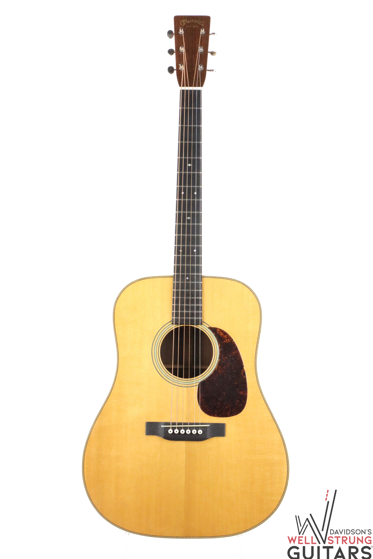 D-28 – Natural/Herringbone - Front View